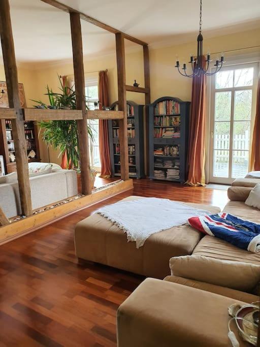 Ferienhaus Dreamholiday - Stilvolles Grosses Ferienhaus Mit Garten Mittelhof Buitenkant foto